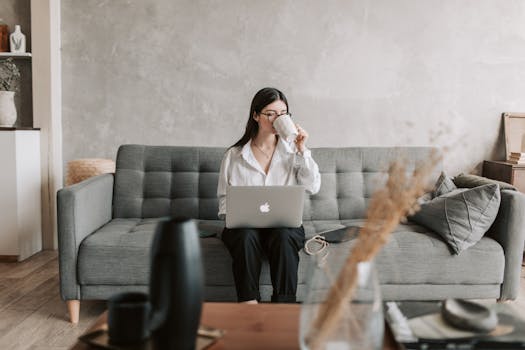 10 CRM Software for Managing Remote Sales Teams