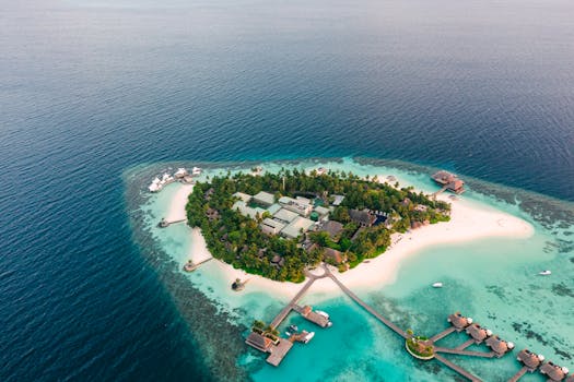 Luxury Villas in the Maldives Offering Private Beach Access
